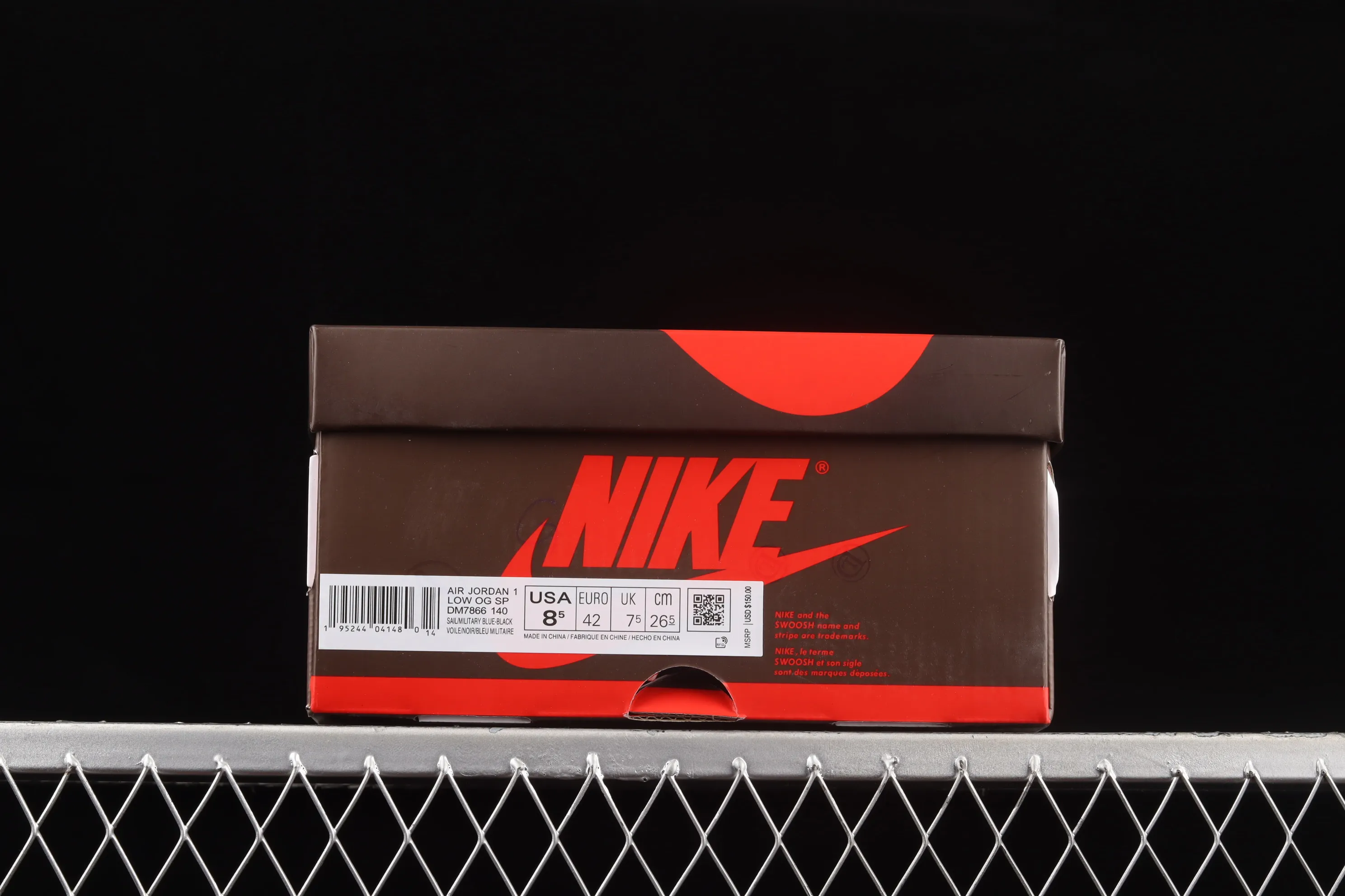 All categories Air Jordan Jordan series basketball shoes Air Jordan 1 Low Travis Scott x Air Jordan 1 Low AJ1 Joe 1 black and white red inverted low-top cultural sneakers DM7866-140